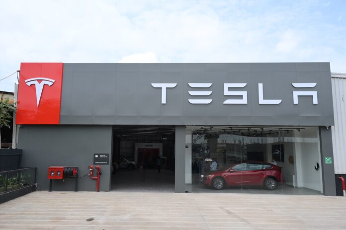 Tesla_01